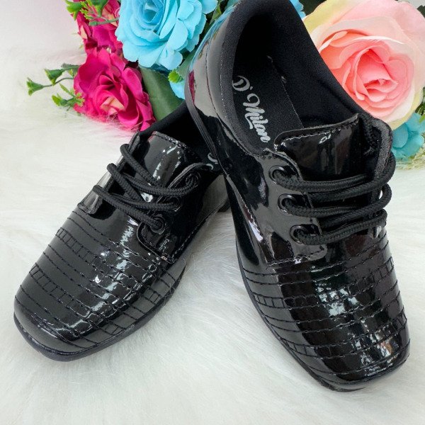 Sapato Social D Milan Preto Verniz Detalhes